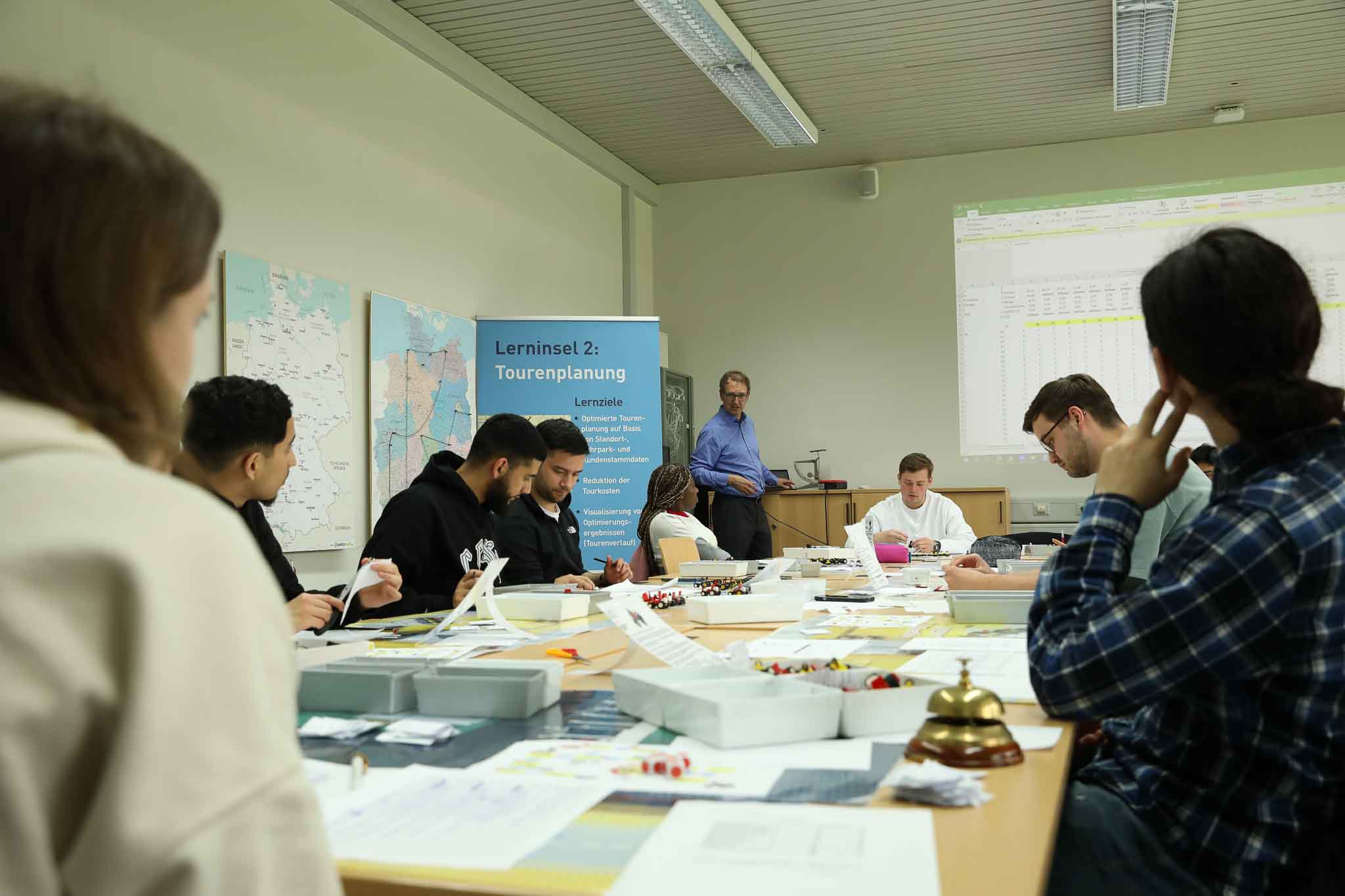 Studierende in einem Lehrsaal